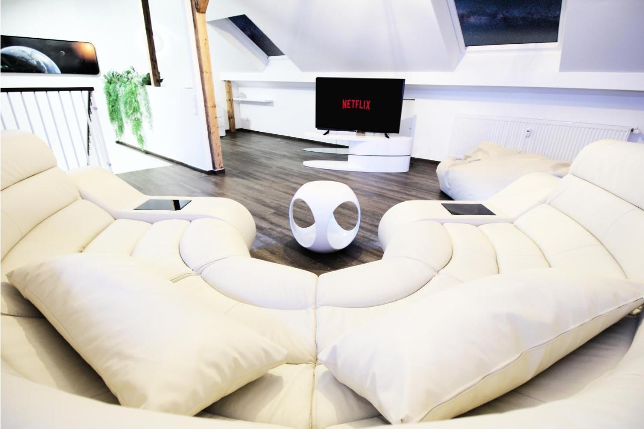 Secret Hideaways Space Loft Wohndesign Auf 2 Etagen L 450M Bis Uni Duisburg Luaran gambar