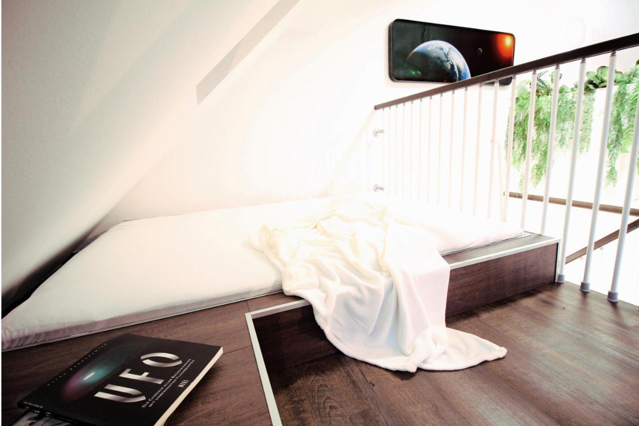 Secret Hideaways Space Loft Wohndesign Auf 2 Etagen L 450M Bis Uni Duisburg Luaran gambar